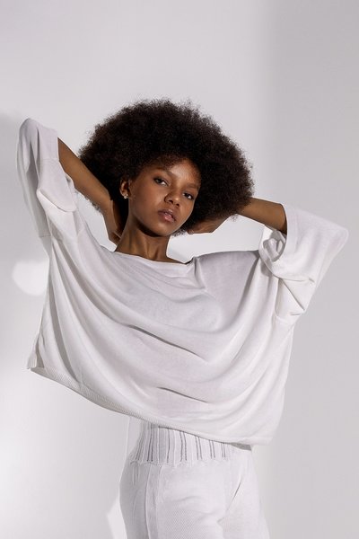 Maglia over etherea in viscosa sostenibile