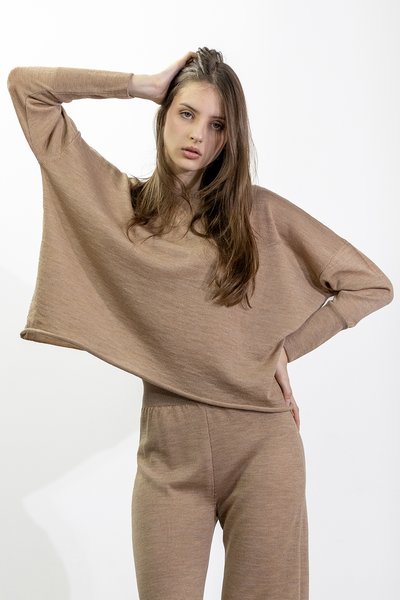 Maglia girocollo in fresco di lana