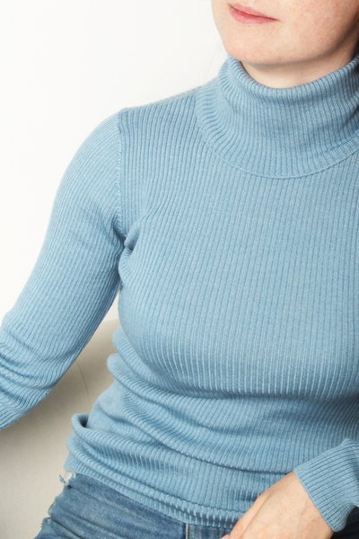 Maglia dolcevita in lana e seta